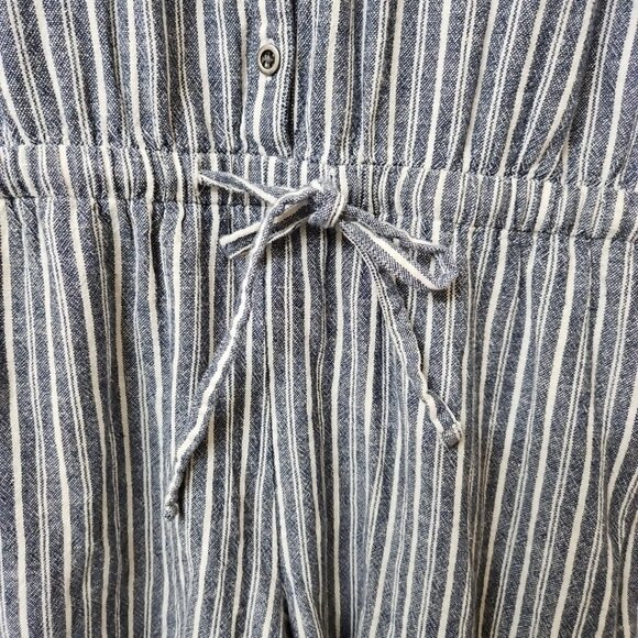 Womens Sz Med Old Navy Stripe Linen Blend Romper Shorts Vacation Nautical Beach - Picture 3 of 8